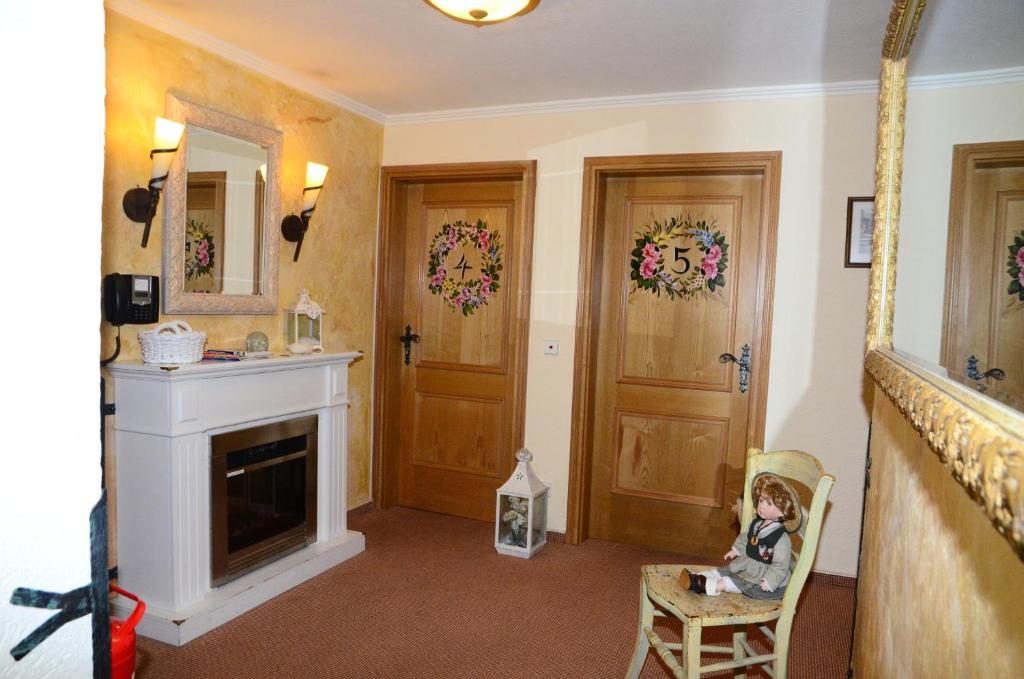 Hotel Kofflers-Heuriger Ettlingen Pokój zdjęcie
